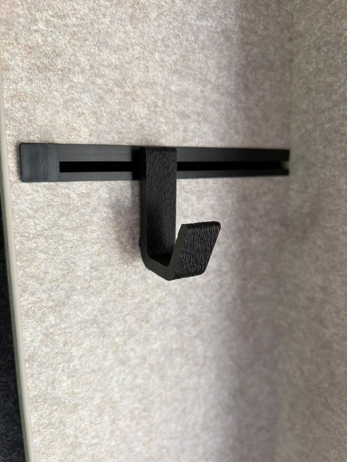 Hymer ML-T Wandhacken U-Form (Multifunktionsschienen)